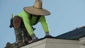 Choosing the Right Roofing Contractor: A Comprehensive Guide to Roofing Services in Boca Raton.