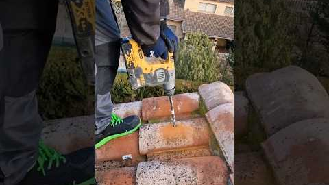 Wait for it... 😱💪   Very Impressive #Solar Installation on a Roof 💪 - Subscribe for Part 2! ☀️